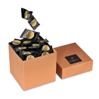 Christmas Nut Cookie Cube