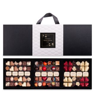W13 Triple Wedding Set with Logo Chocolates